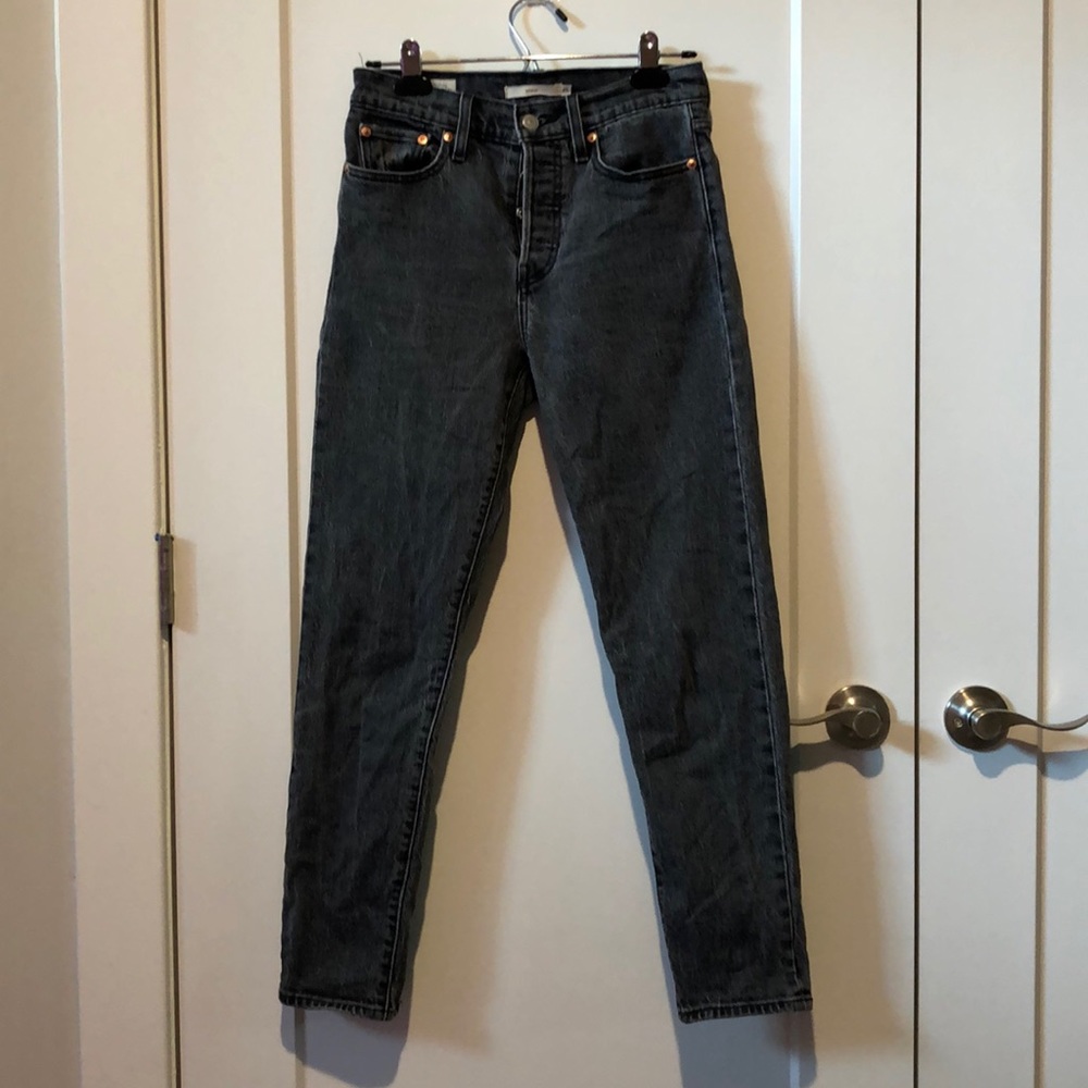 Grey Levi’s Wedgie Straight Fit Jeans